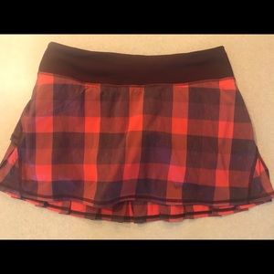 EUC Lululemon red plaid tennis skirt sz 6